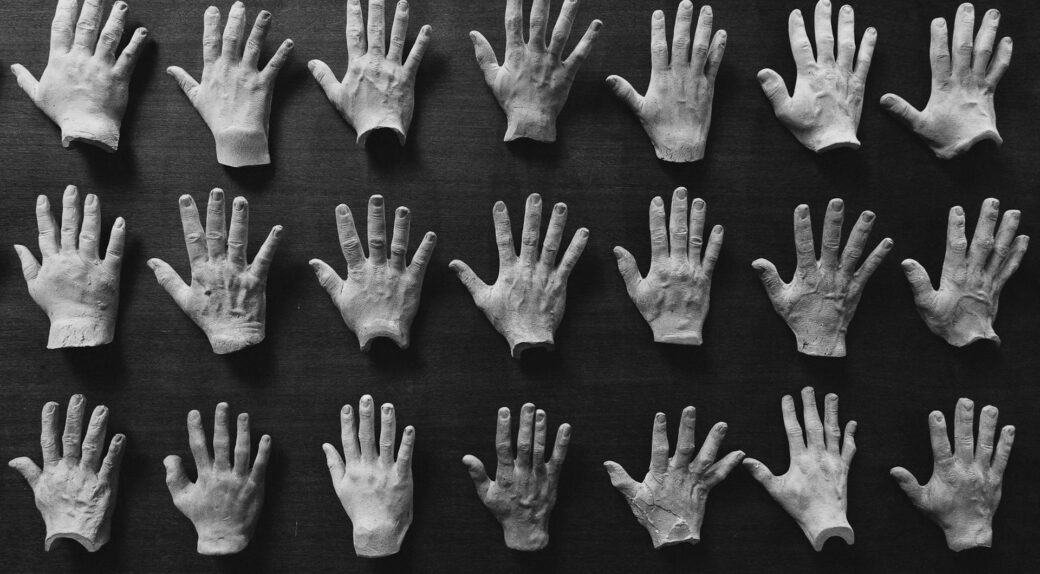 Zdjęcie ilustrujące artykuł o rekompensacie za korzystanie z utworów przy trenowaniu AI